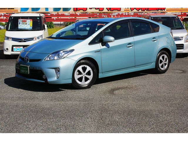 TOYOTA PRIUS 2012