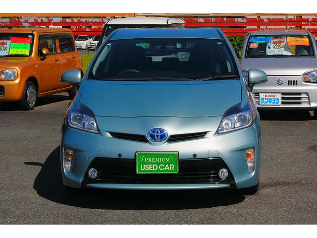 TOYOTA PRIUS 2012
