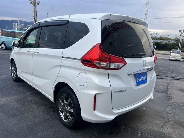 HONDA FREED 4WD 2017