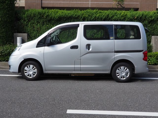 NISSAN NV200 VANETTE van 2019