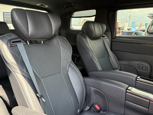 TOYOTA VELLFIRE  HYBRID 2024