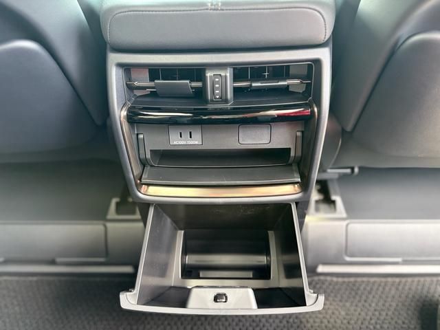 TOYOTA VELLFIRE  HYBRID 2024