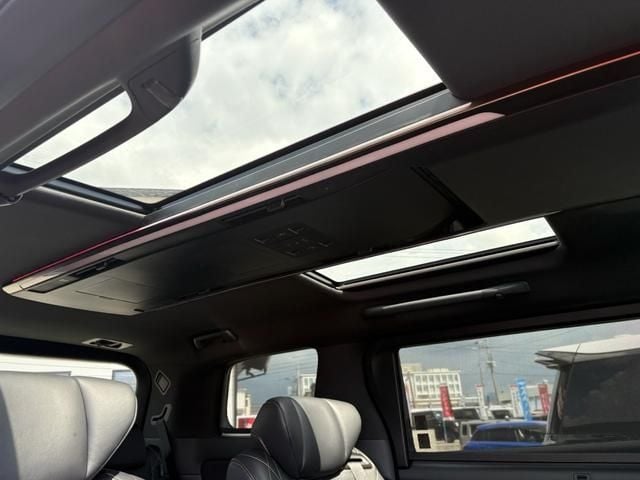 TOYOTA VELLFIRE  HYBRID 2024