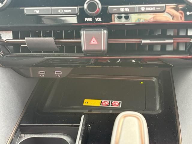 TOYOTA VELLFIRE  HYBRID 2024