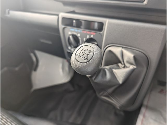 DAIHATSU HIJET CARGO 4WD 2024