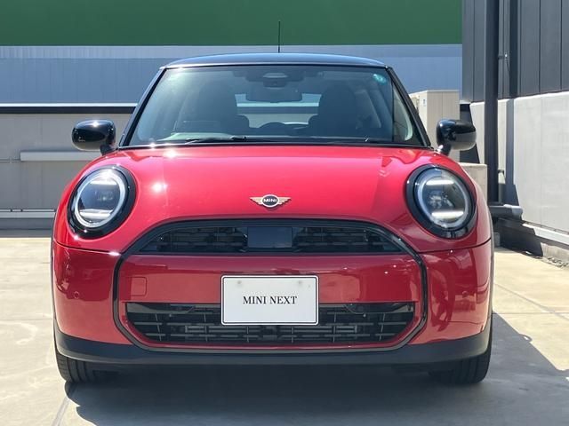 BMW MINI COOPER 2024