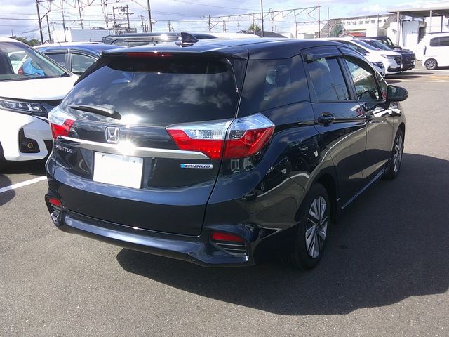 HONDA SHUTTLE HYBRID 2016