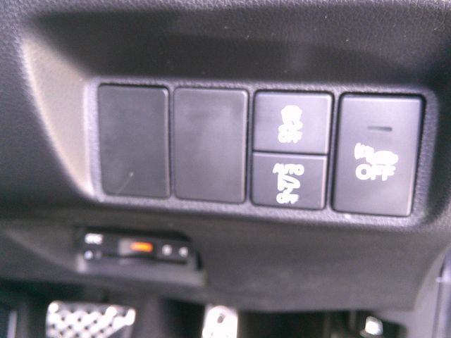 HONDA SHUTTLE HYBRID 2016