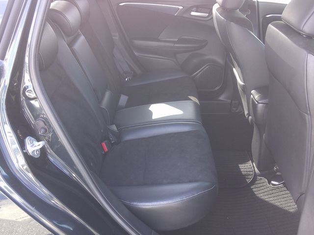 HONDA SHUTTLE HYBRID 2016