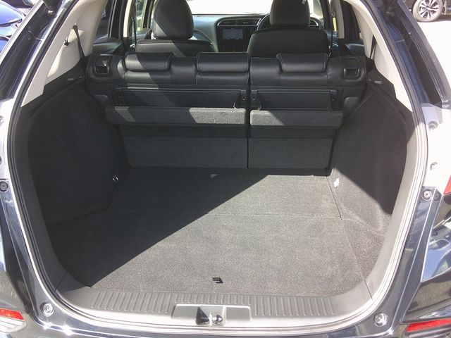 HONDA SHUTTLE HYBRID 2016