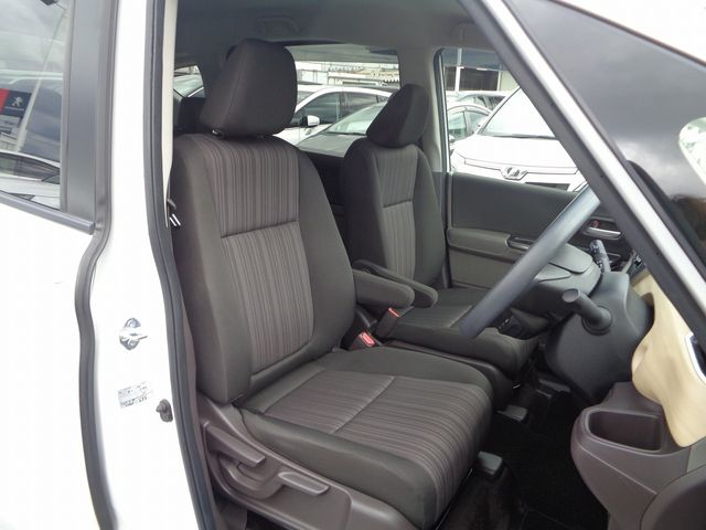 HONDA FREED HYBRID 2018