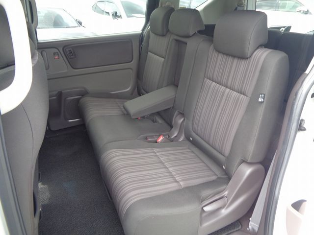 HONDA FREED HYBRID 2018