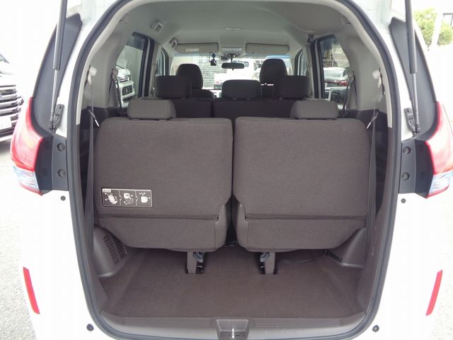 HONDA FREED HYBRID 2018