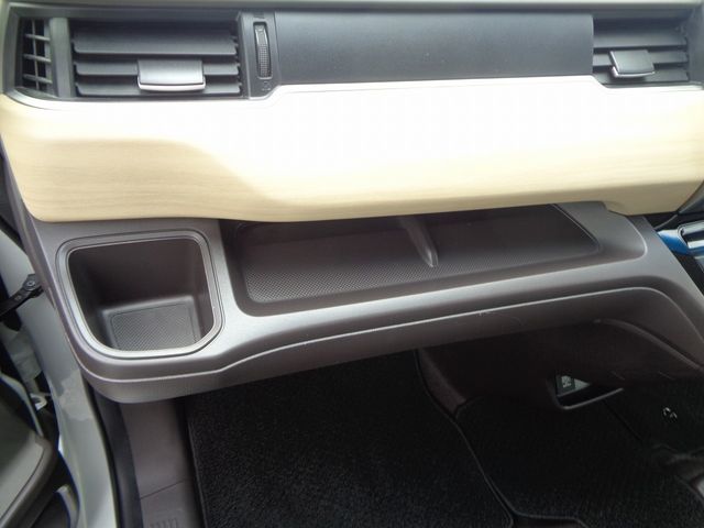 HONDA FREED HYBRID 2018