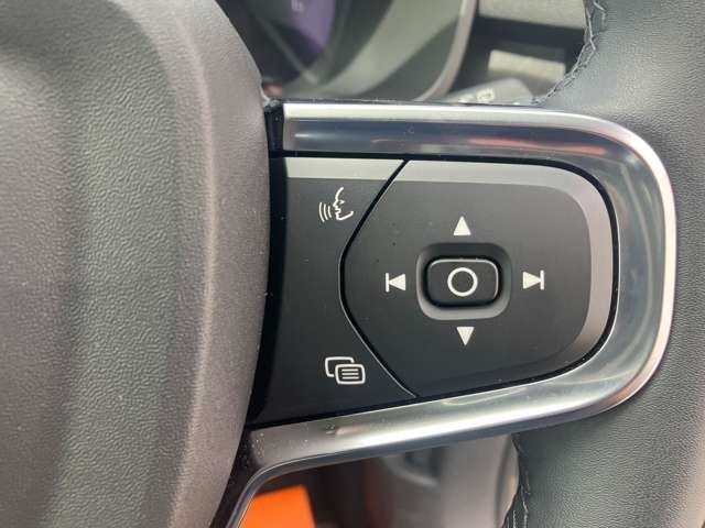 VOLVO VOLVO XC40 2022