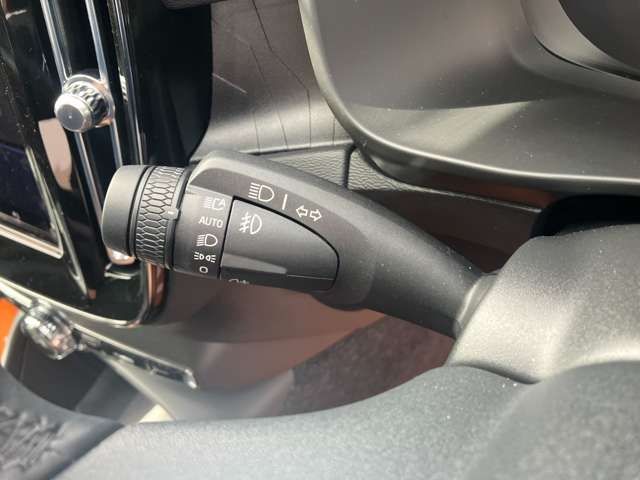 VOLVO VOLVO XC40 2022