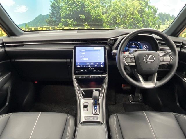 TOYOTA LEXUS LBX 2024