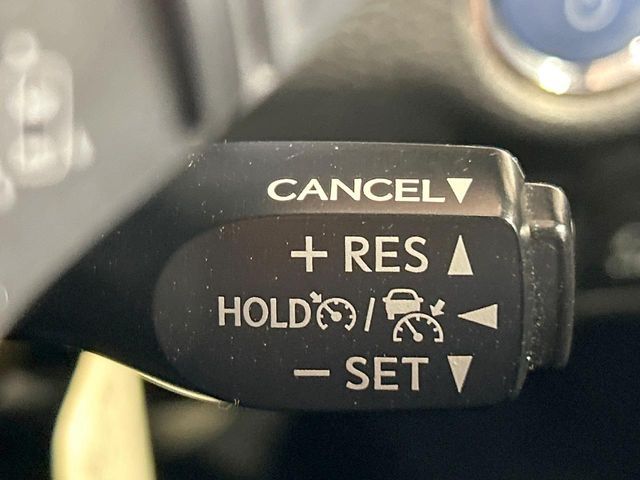 TOYOTA HARRIER HYBRID 2018