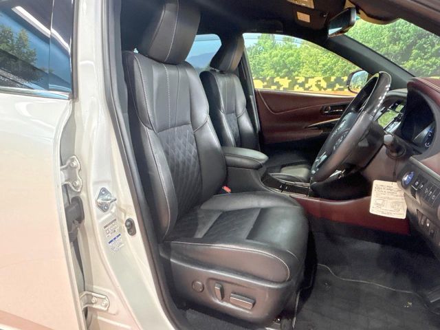 TOYOTA HARRIER HYBRID 2018