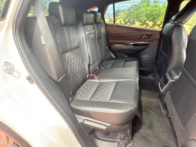 TOYOTA HARRIER HYBRID 2018