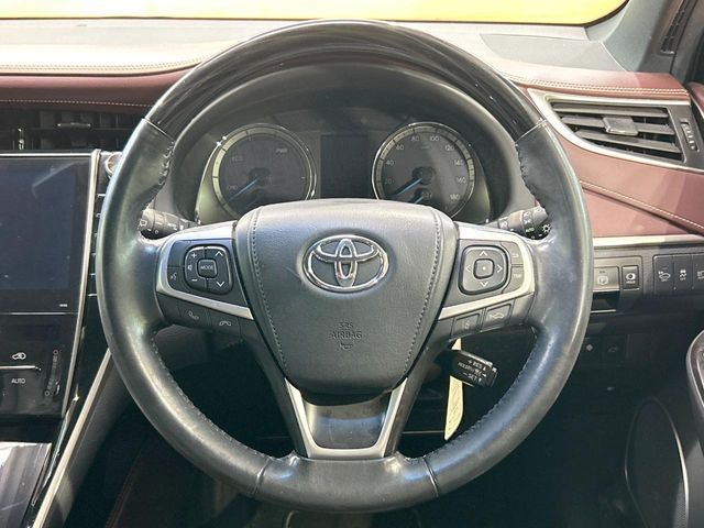 TOYOTA HARRIER HYBRID 2018
