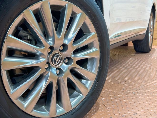 TOYOTA HARRIER HYBRID 2018