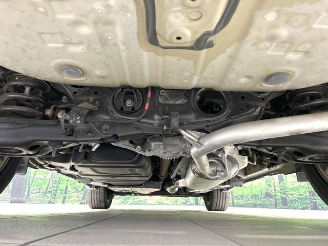 TOYOTA HARRIER 4WD 2014