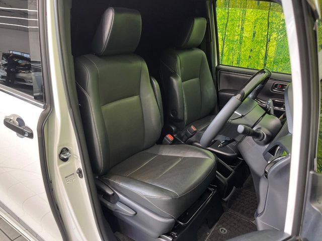 TOYOTA ESQUIRE HYBRID 2018