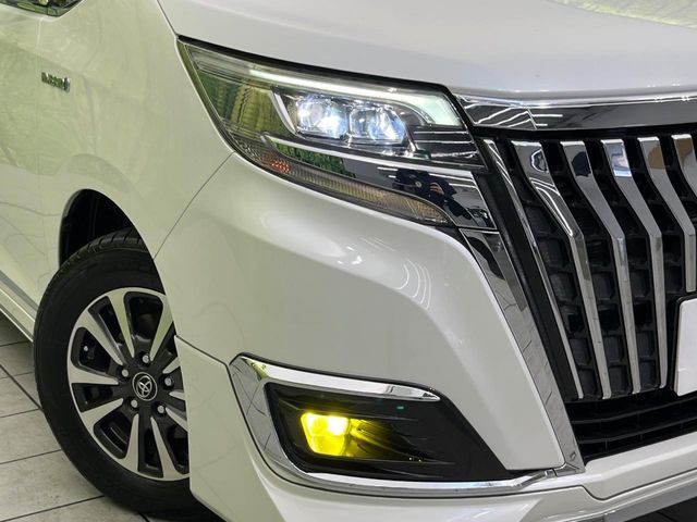 TOYOTA ESQUIRE HYBRID 2018