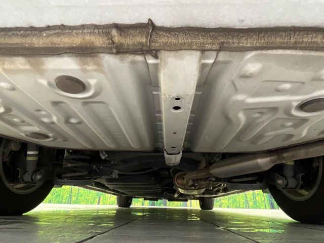 TOYOTA ESQUIRE HYBRID 2018