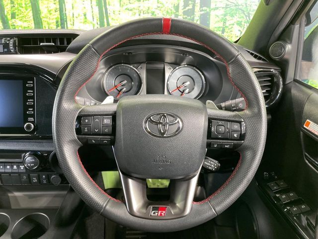 TOYOTA HILUX 4WD 2023