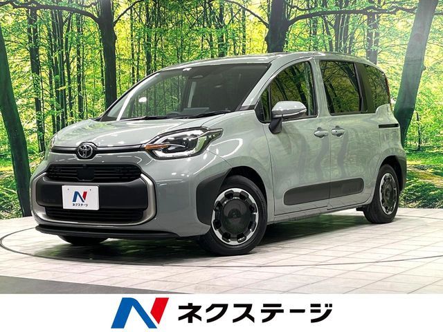 TOYOTA SIENTA HYBRID 2022