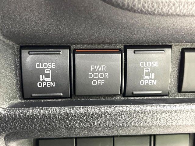 TOYOTA SIENTA HYBRID 2022