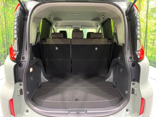 TOYOTA SIENTA HYBRID 2022