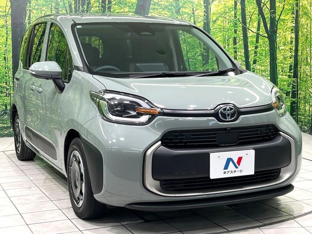 TOYOTA SIENTA HYBRID 2022