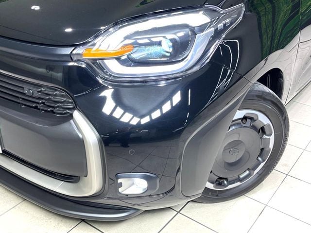 TOYOTA SIENTA 2023