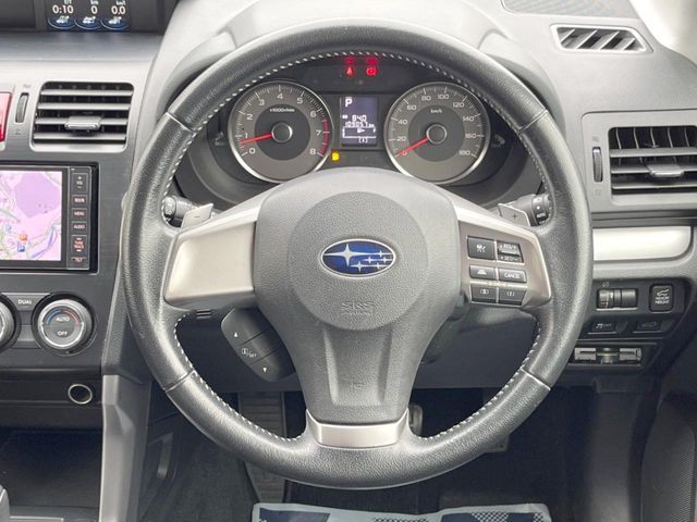 SUBARU FORESTER 2012