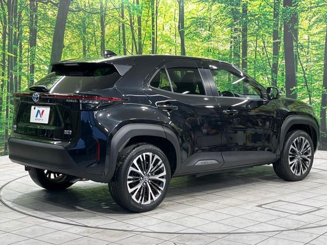 TOYOTA YARIS CROSS HYBRID 2022