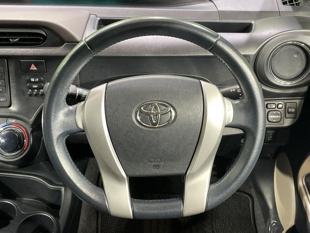 TOYOTA AQUA 2013