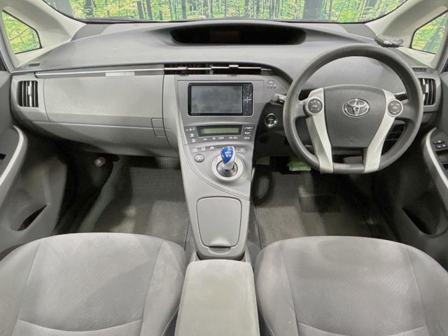 TOYOTA PRIUS 2010