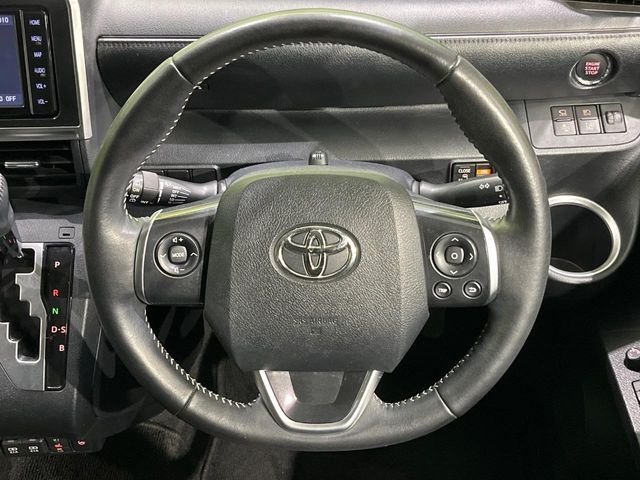 TOYOTA SIENTA 2021