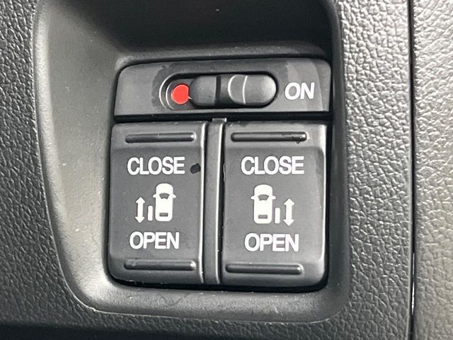 HONDA N BOX CUSTOM 2017