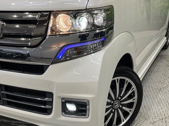 HONDA N BOX CUSTOM 2017