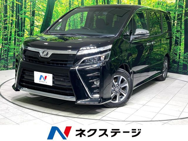 TOYOTA VOXY 2019