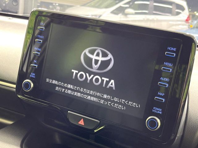 TOYOTA YARIS HYBRID 2020
