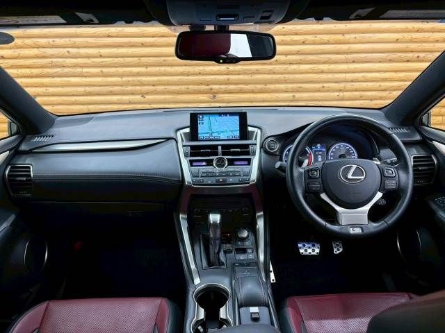 TOYOTA LEXUS NX200t 2015