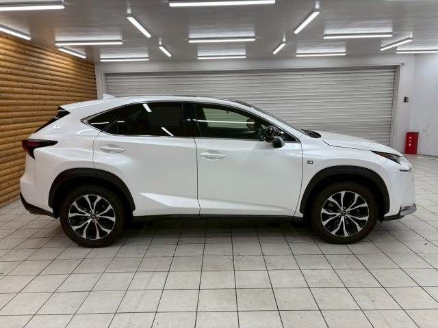 TOYOTA LEXUS NX200t 2015