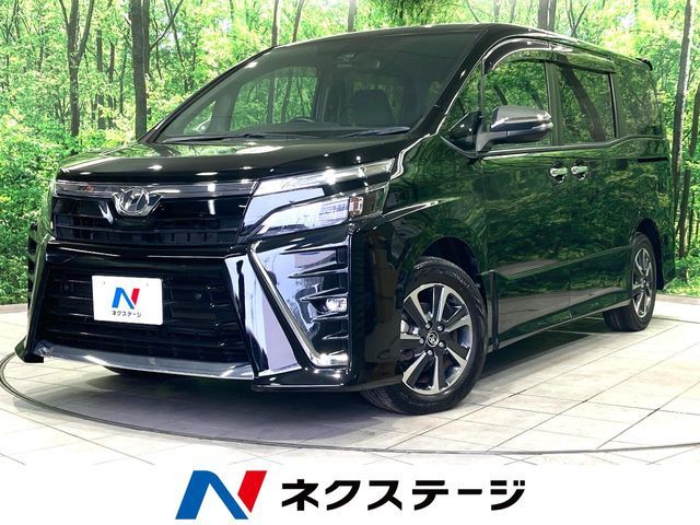 TOYOTA VOXY 2019