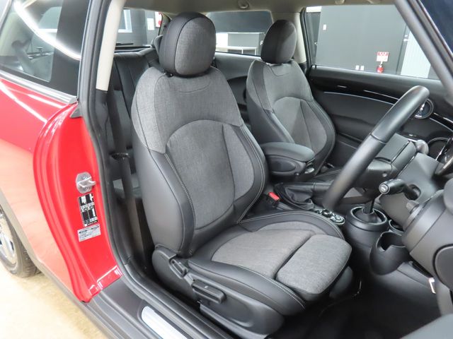 BMW MINI COOPER D 2022