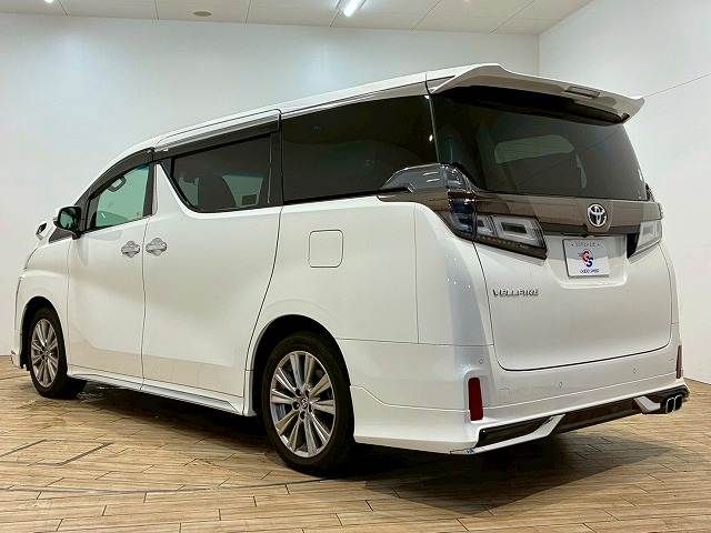 TOYOTA VELLFIRE 2020